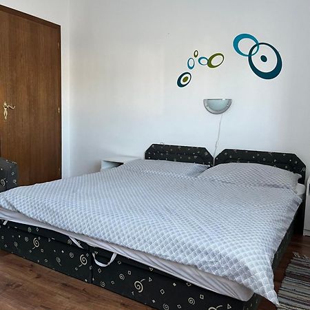 Gyoergyi Haus Hotel Bük Екстериор снимка