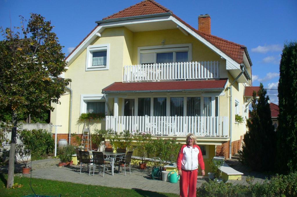 Gyoergyi Haus Hotel Bük Екстериор снимка